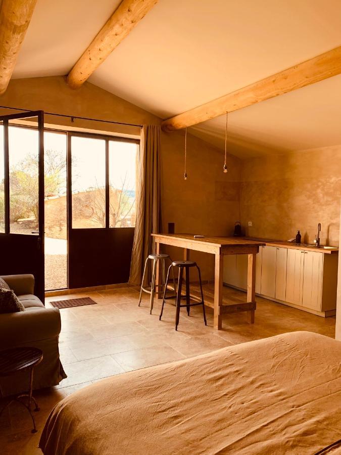 Bed and Breakfast Le Vieux Portail Saint-Saturnin-lès-Apt Exterior foto