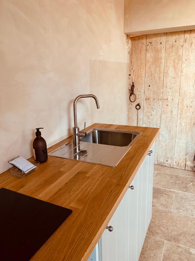 Bed and Breakfast Le Vieux Portail Saint-Saturnin-lès-Apt Exterior foto