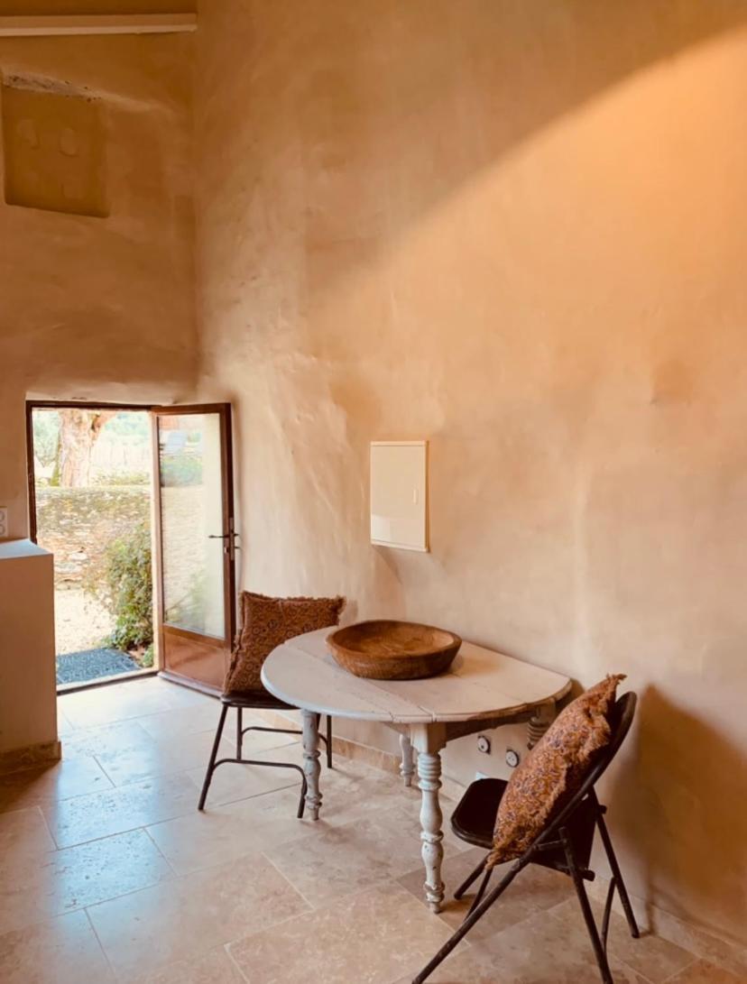 Bed and Breakfast Le Vieux Portail Saint-Saturnin-lès-Apt Exterior foto