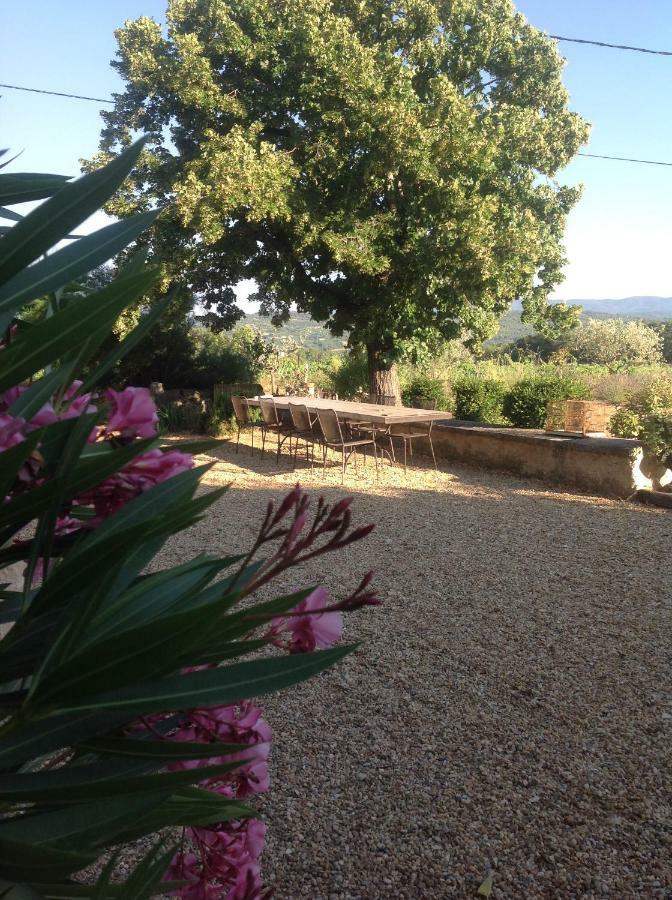 Bed and Breakfast Le Vieux Portail Saint-Saturnin-lès-Apt Exterior foto