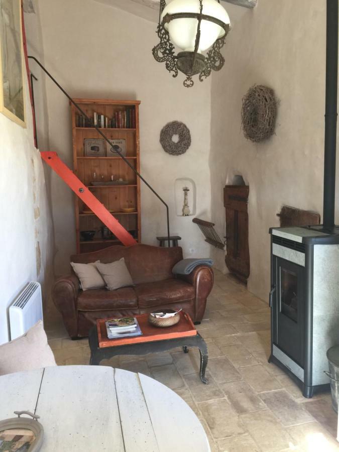 Bed and Breakfast Le Vieux Portail Saint-Saturnin-lès-Apt Exterior foto